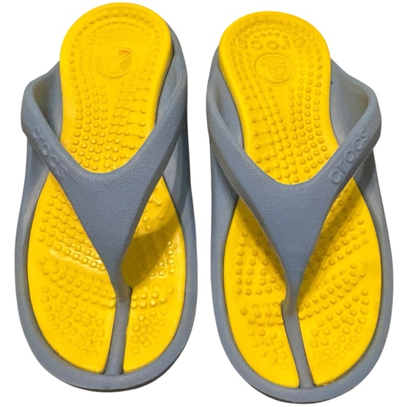 Crocs Kids Flip Flops Thong Sandals Blue Yellow Comfortable Casual Shoes‎ - Picture 1 of 5
